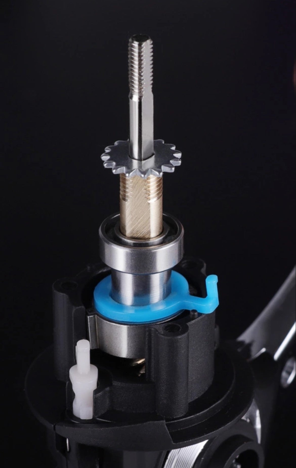 GK7000 Spinning Reel