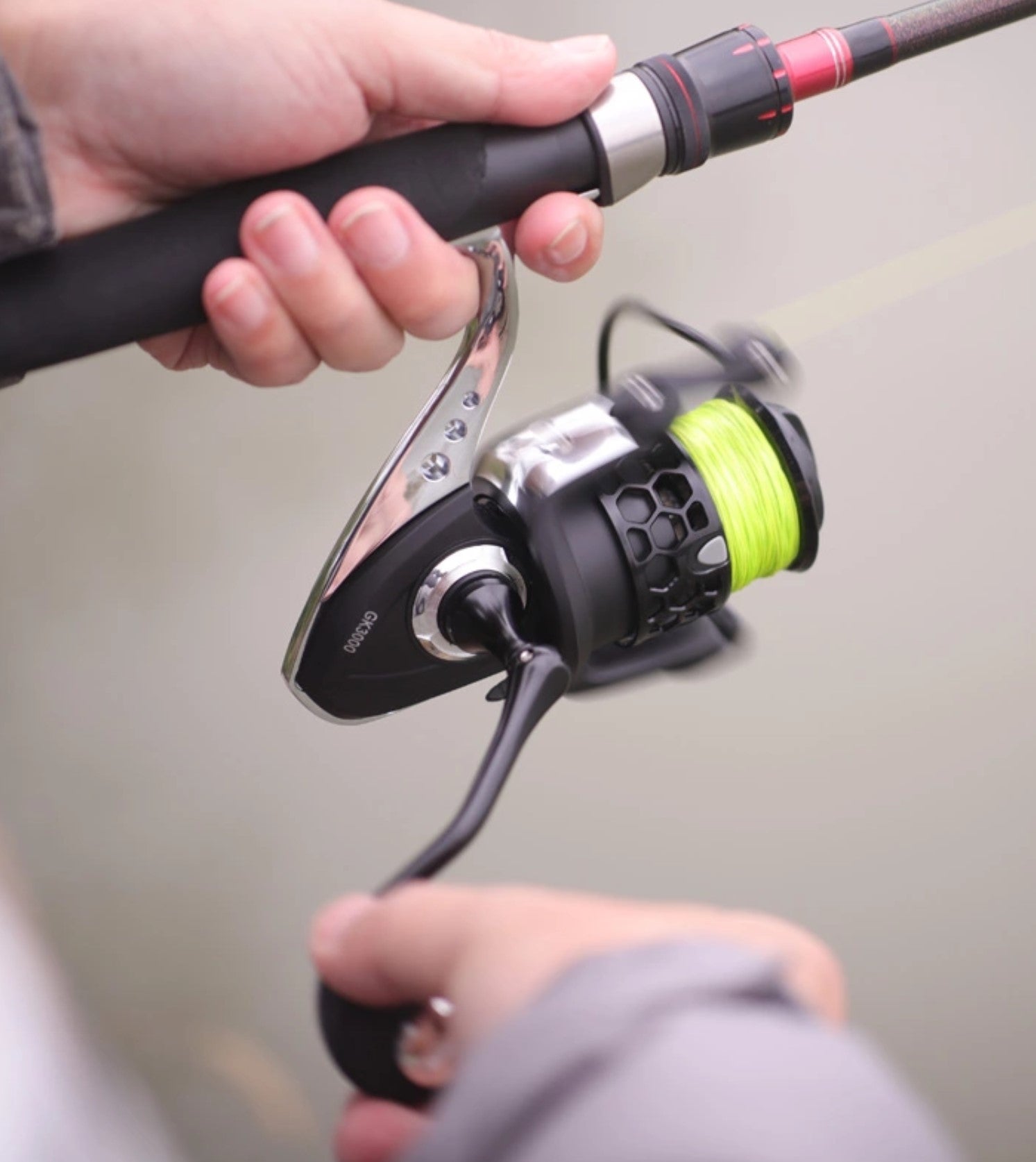 GK7000 Spinning Reel